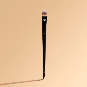 Just Gold Flat Concealer Brush - 055