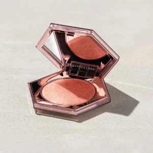 Fenty Beauty Rose Rave Highlighter