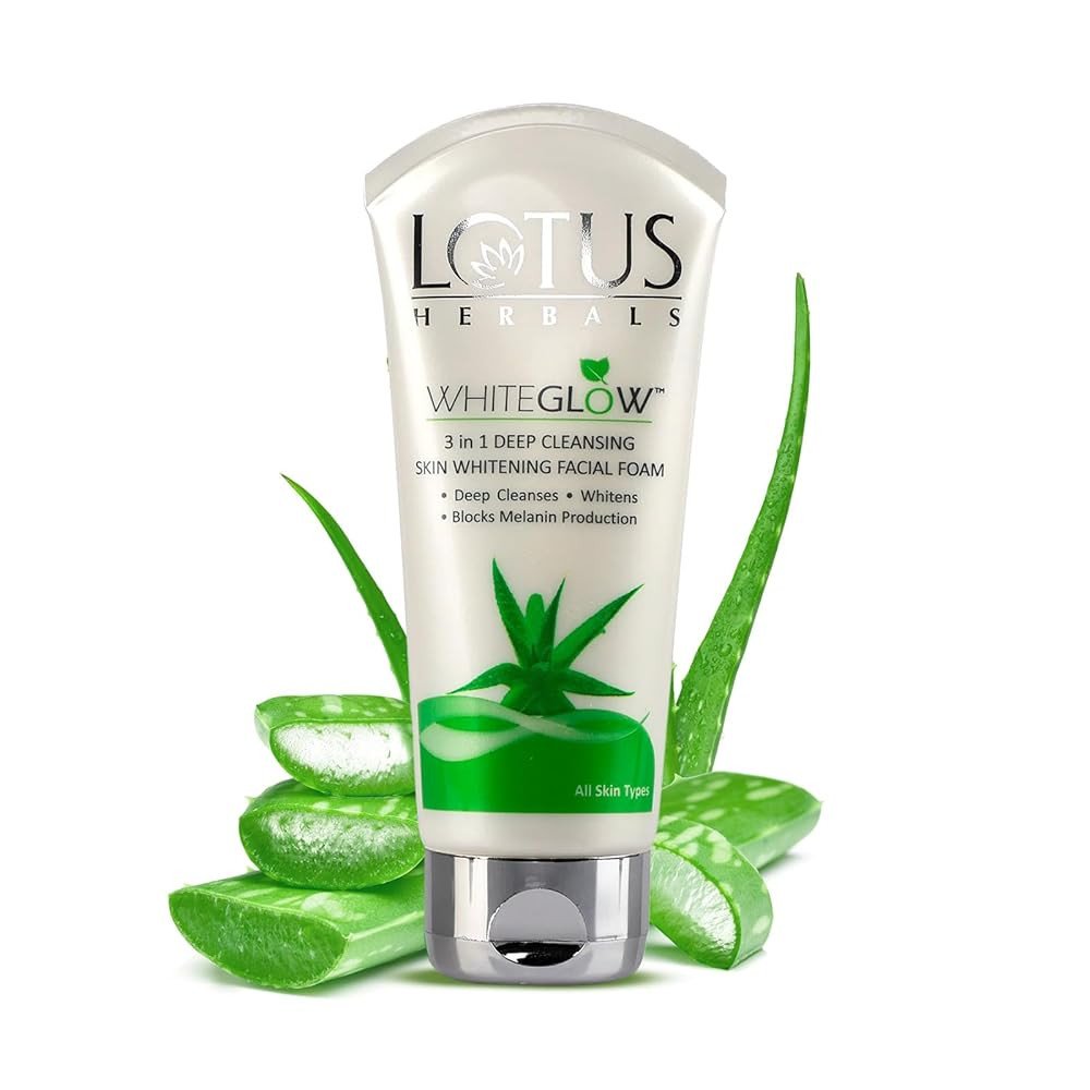 Lotus Herbals White Glow Face Wash